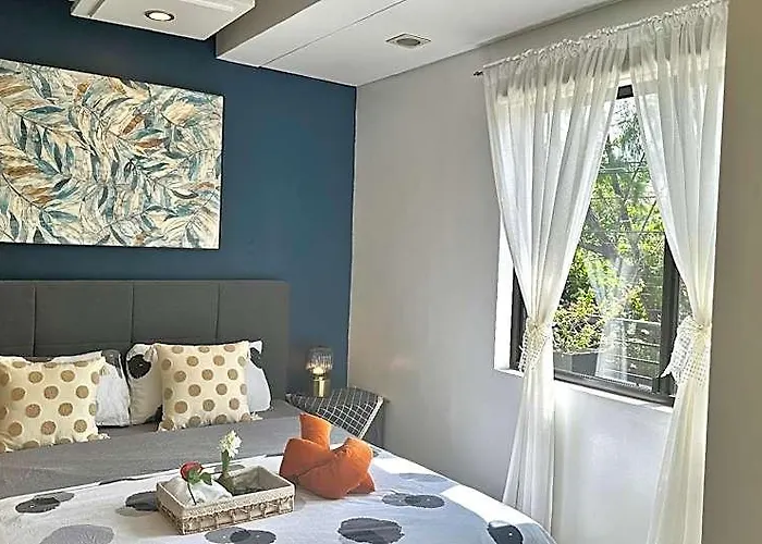 Lariszone Luxury Countryrad 4* Manila