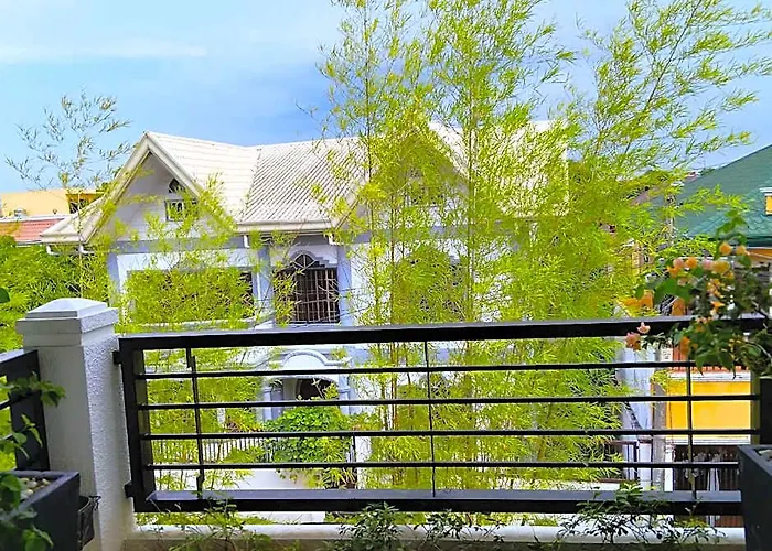 Lariszone Luxury Countryrad Manila